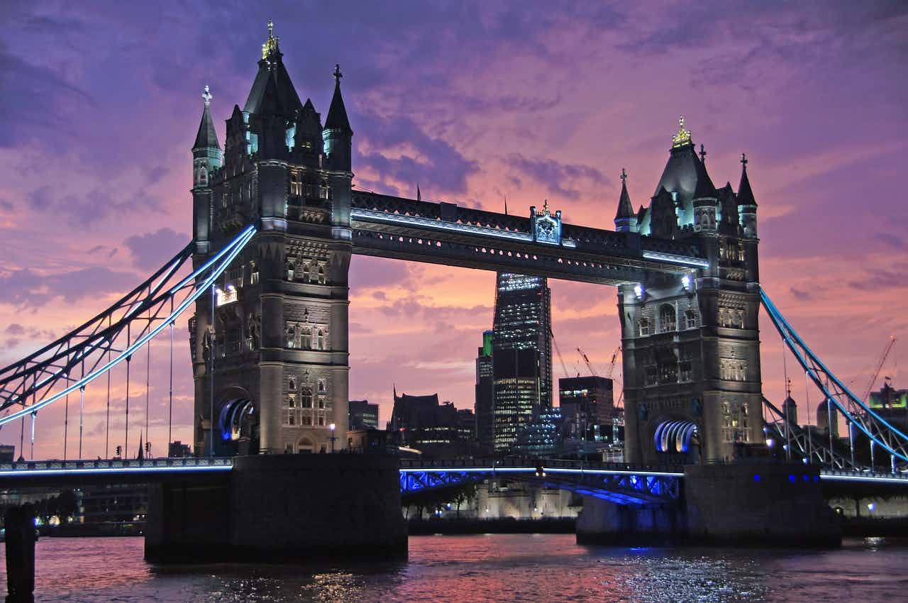 לונדון: עיר האורות, ההיסטוריה והתרבות